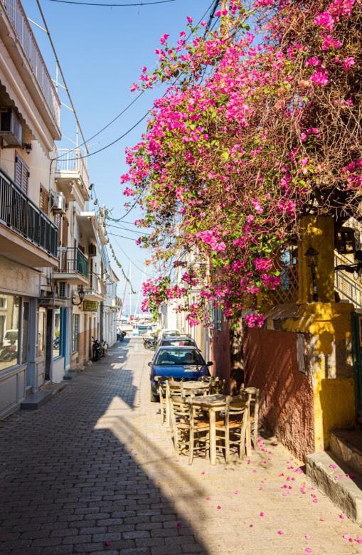 Matilda Central Apartment Aegina Dış mekan fotoğraf